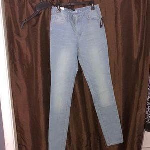 Never worn new with tags old navy jeans